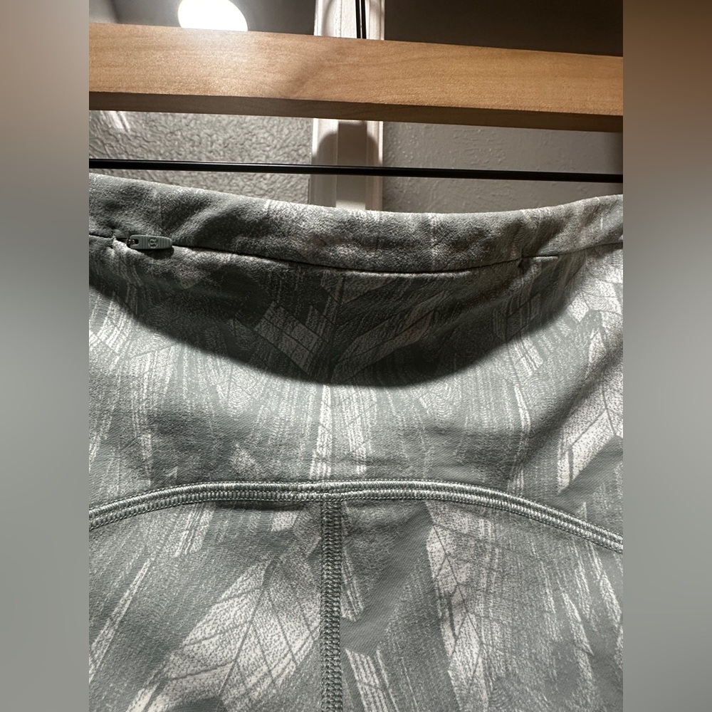 ⭐️SOLD⭐️Lululemon Swift Speed High-Rise Short 8" - Picture 7 of 10